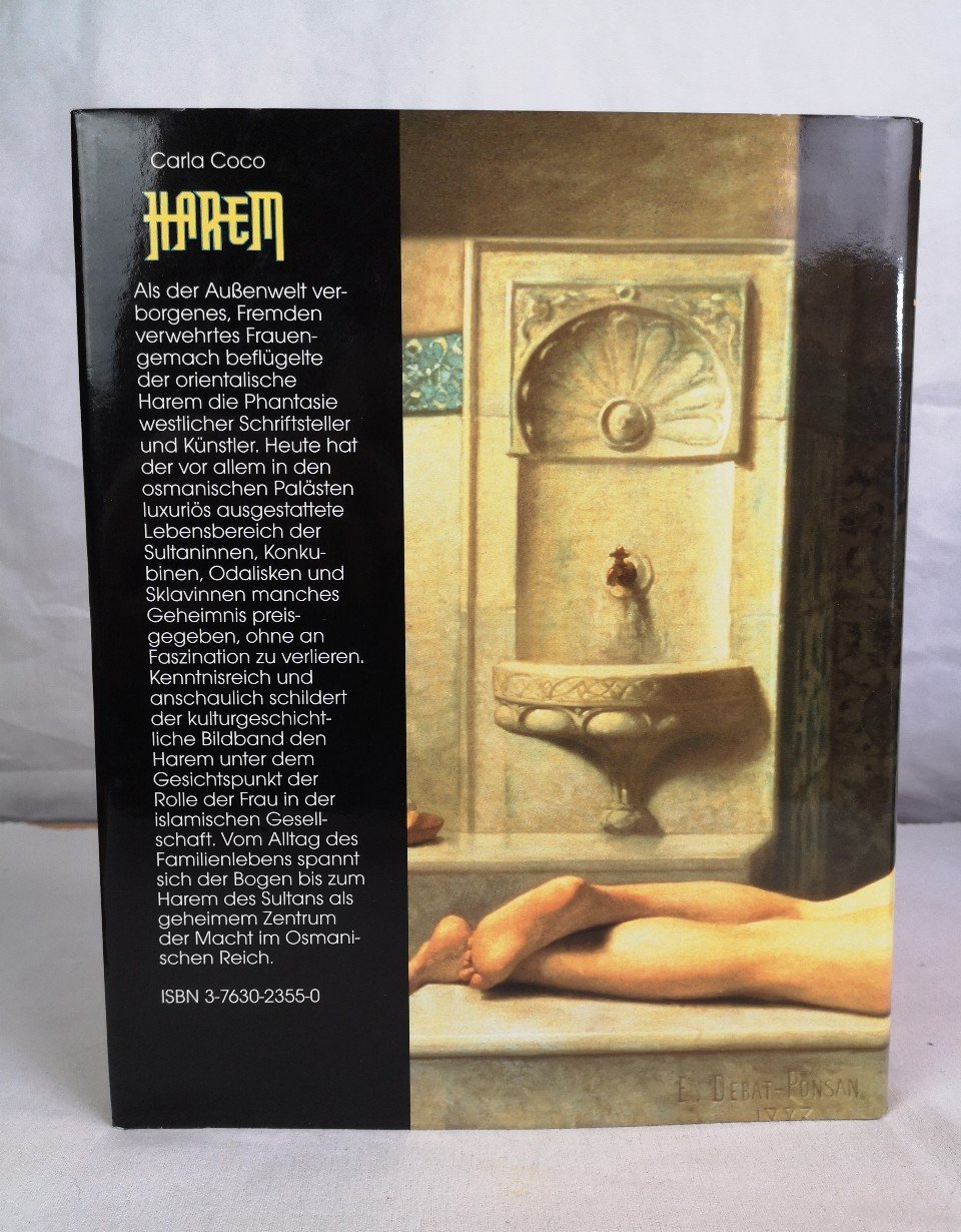 Alla butunlay yalangoch va yalangoch.